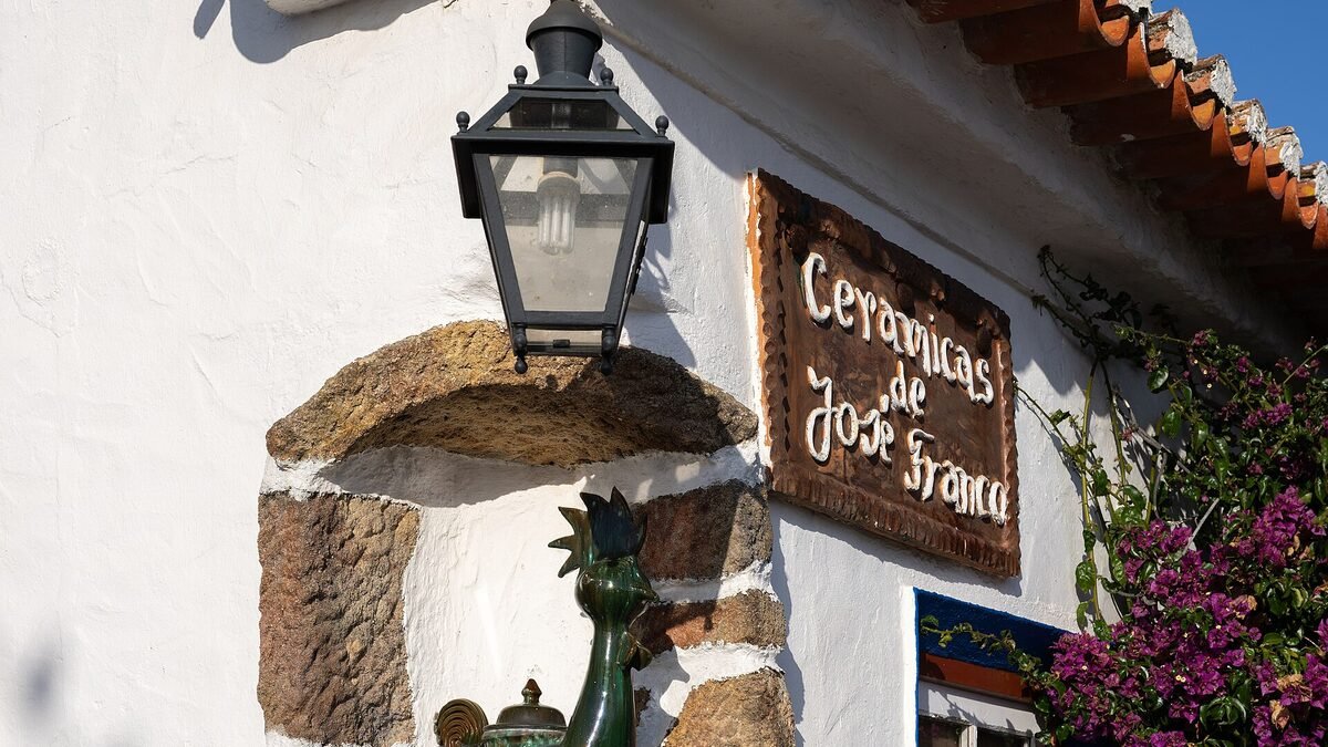 Portuguese Pottery in Portugal